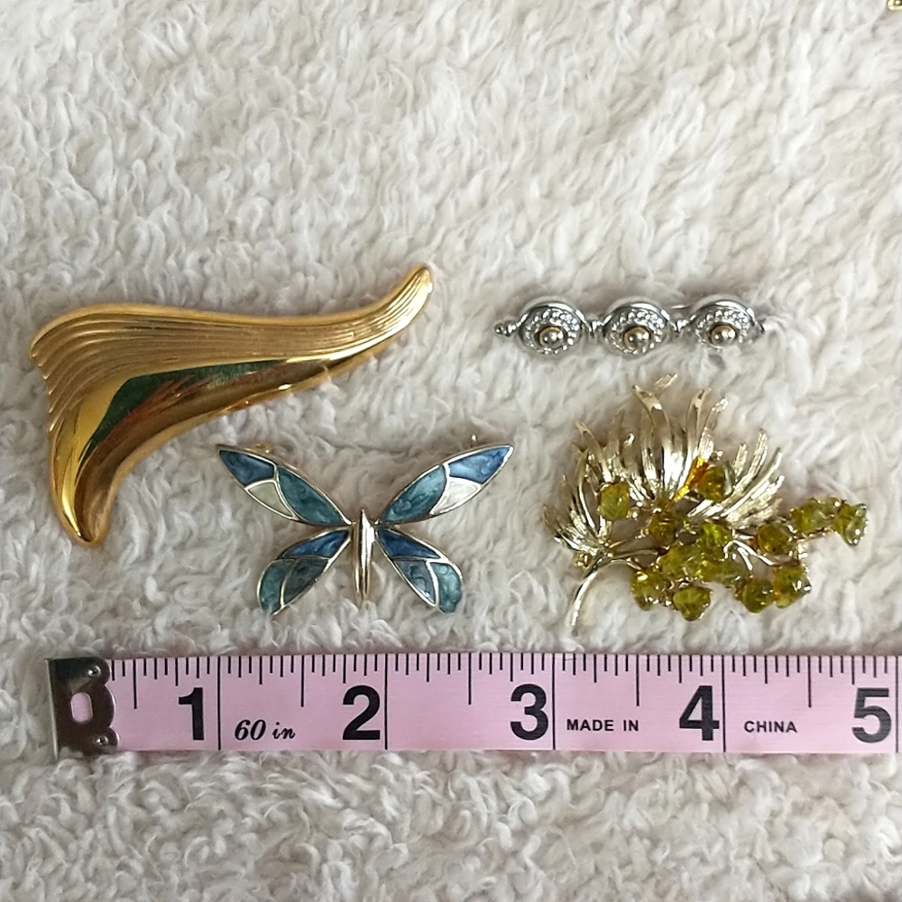 15 Brooches - Picture 7 of 9